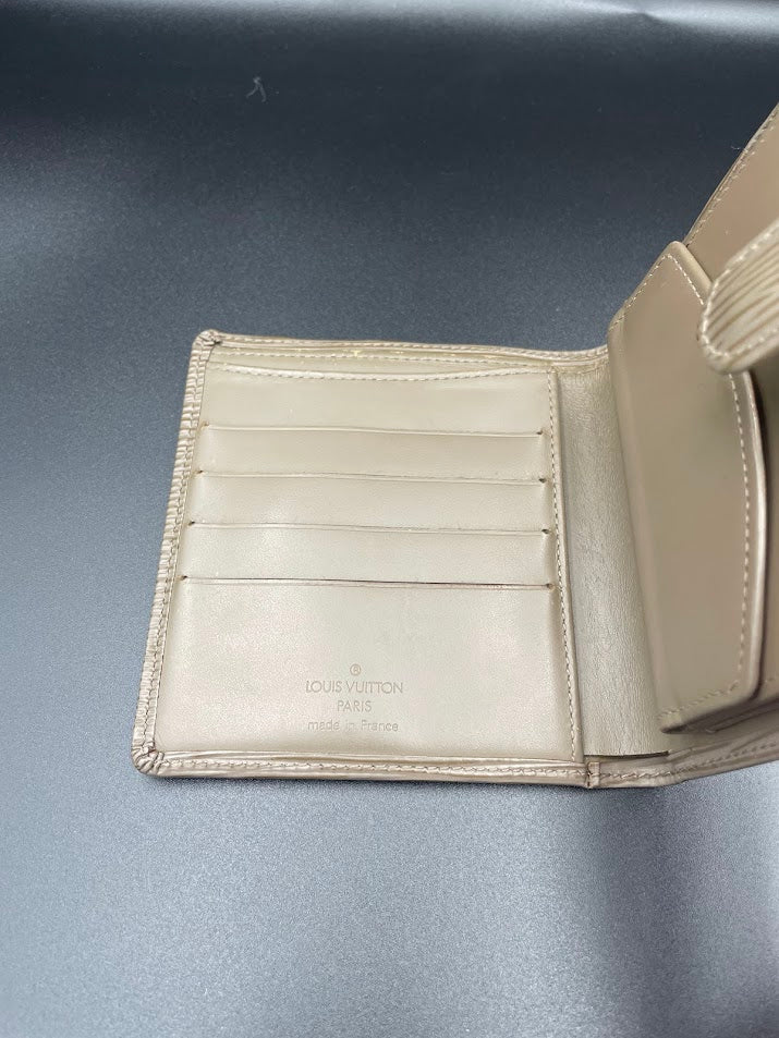 Louis Vuitton Lilac Epi Leather Wallet